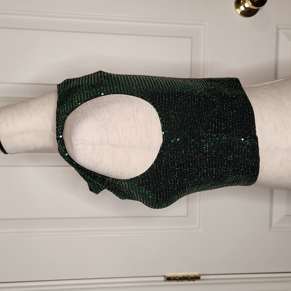 Sincerely Jules Sequin Green Crop Top Size S NWT - Picture 4 of 12